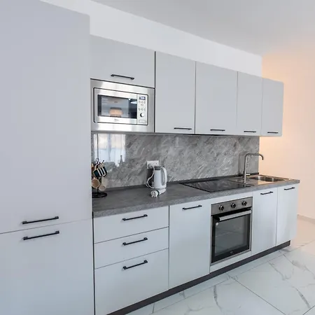 Appartement A20 - 5 Mins Walk To Valletta Ferry - Shopping Mall And Bay By Quicktrips