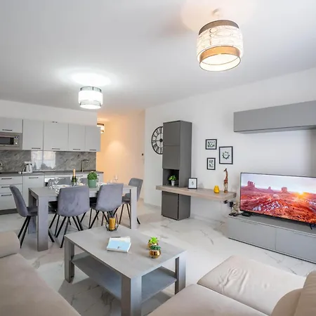 A20 - 5 Mins Walk To Valletta Ferry - Shopping Mall And Bay By Quicktrips *