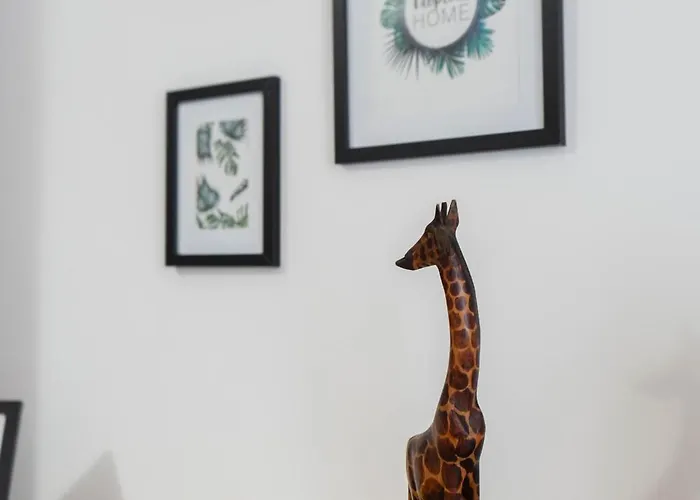 A20 - 5 Mins Walk To Valletta Ferry - Shopping Mall And Bay By Quicktrips Sliema