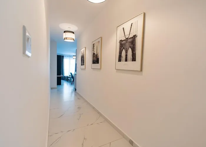 Apartment A20 - 5 Mins Walk To Valletta Ferry - Shopping Mall And Bay By Quicktrips Sliema