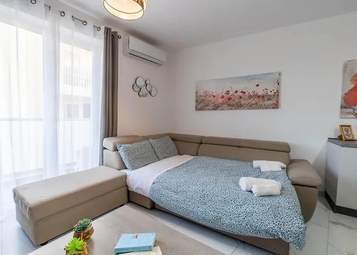 A20 - 5 Mins Walk To Valletta Ferry - Shopping Mall And Bay By Quicktrips *