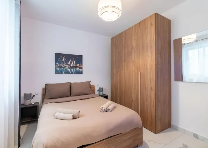 A20 - 5 Mins Walk To Valletta Ferry - Shopping Mall And Bay By Quicktrips Apartment Sliema